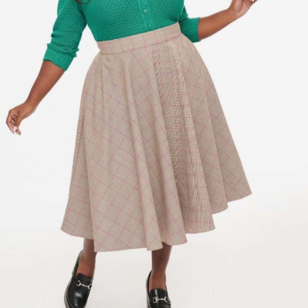 ROYAL MONK - Plus Size 1950s Pink Florence Swing Skirt